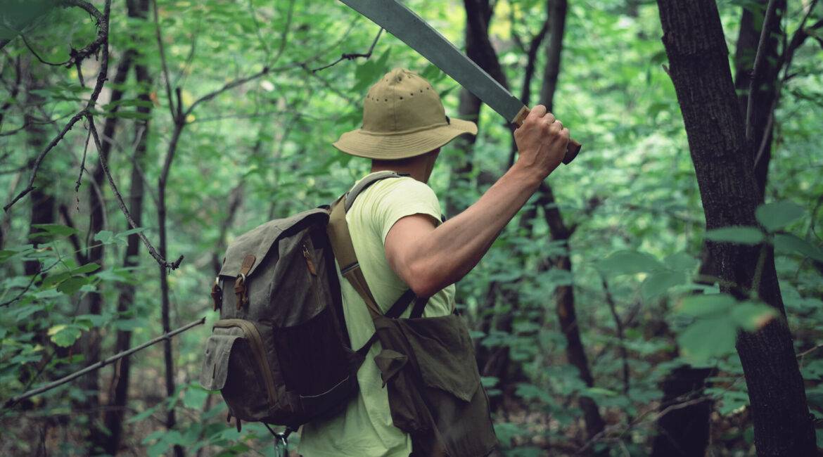 Machete im Wald